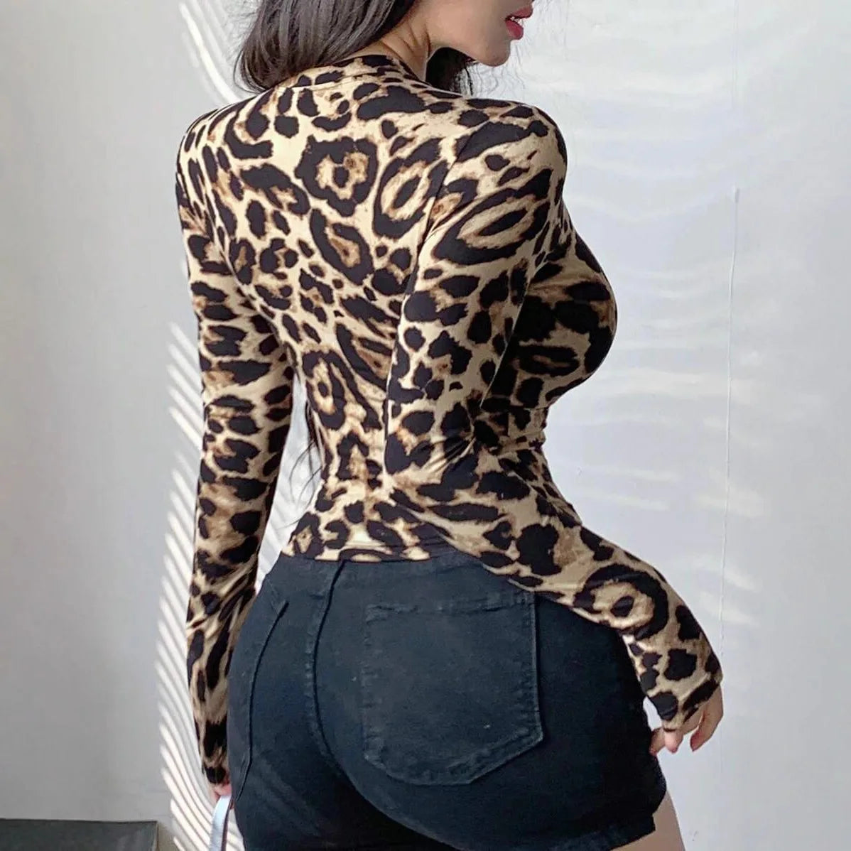 Women Leopard Print Zip Up Long Sleeve Crop Jacket Slim Fit Y2K Sexy Cropped Top