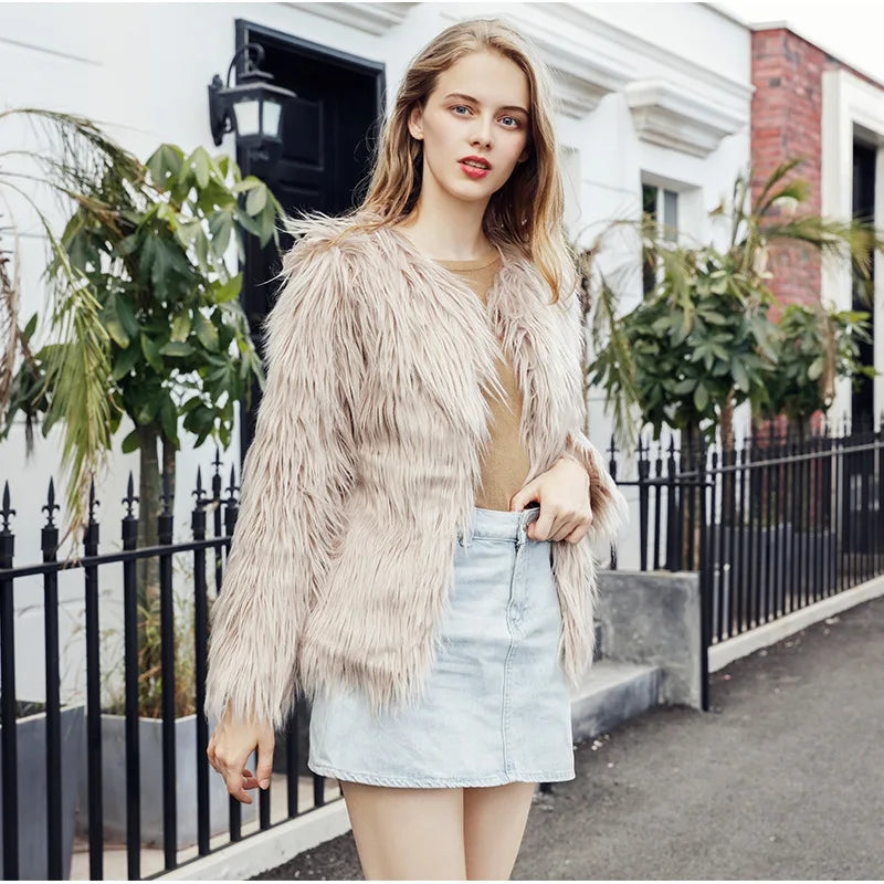 Large Size Faux Fur Coat Fashionable Urban Style Short Length Sleeve Nine Points Men And Women Universal round Neck No Hat